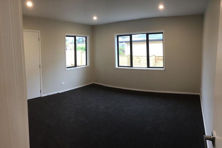 Photo of property in 218 Harris Drive, Silverdale, 0932