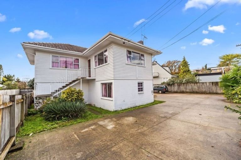 Photo of property in 15a Kakanui Avenue, Hillcrest, Hamilton, 3216