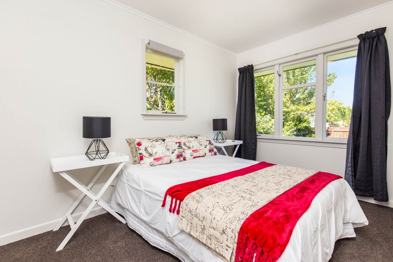 Photo of property in 28a Kelvin Road, Papakura, 2110