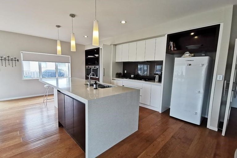 Photo of property in 12 Mural Place, Greenhithe, Auckland, 0632