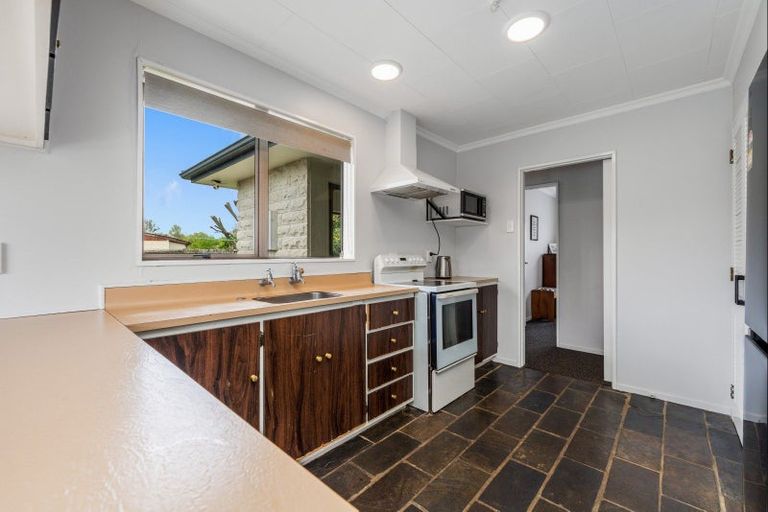 Photo of property in 8 Chelmarsh Place, Highbury, Palmerston North, 4412