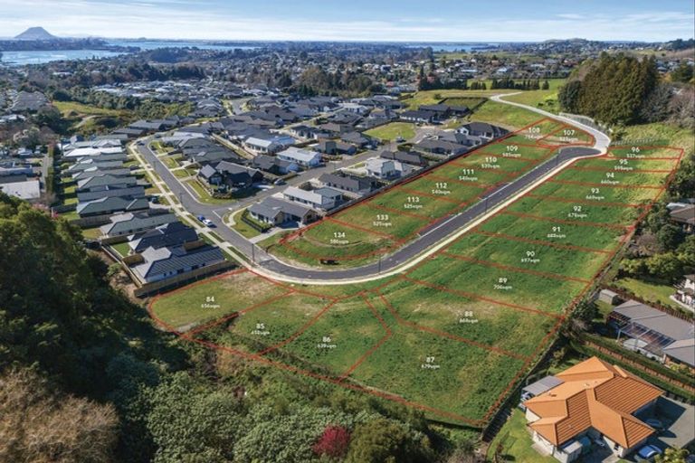 Photo of property in 121 Hass Drive, Ohauiti, 3112