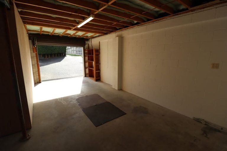 Photo of property in 55 Dignan Street, Point Chevalier, Auckland, 1022