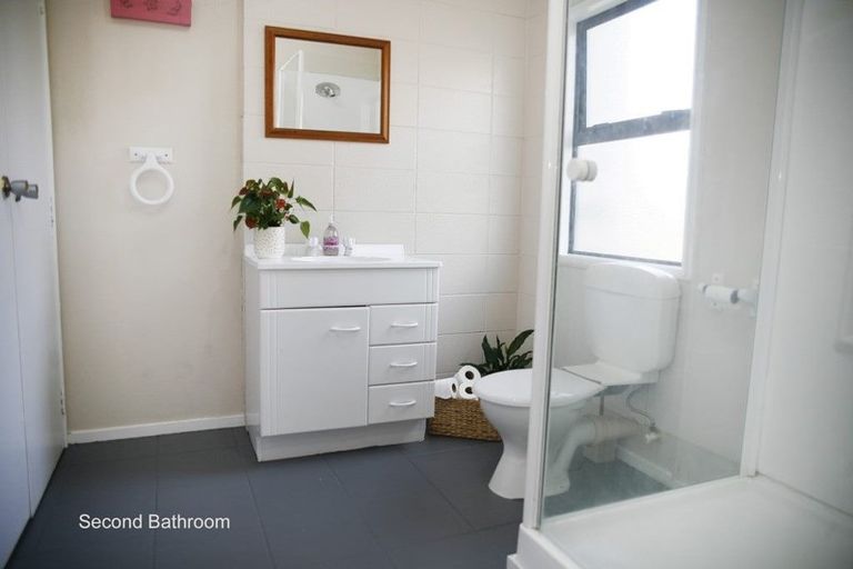 Photo of property in 8 Kavanagh Place, Opaheke, Papakura, 2113