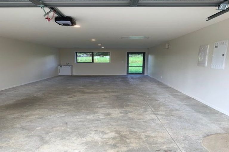 Photo of property in 51-53 Shaw Road, Oratia, Auckland, 0604