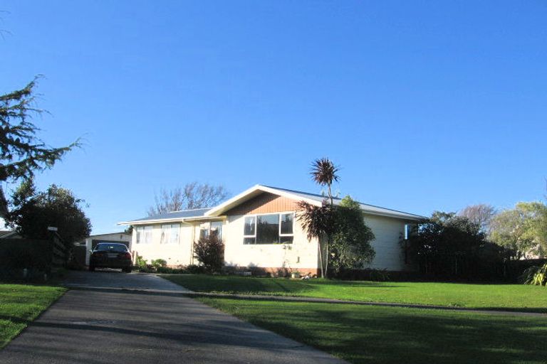 Photo of property in 15 Apollo Parade, Milson, Palmerston North, 4414
