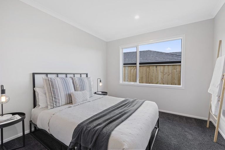 Photo of property in 9 Oak Place, Levin, 5510