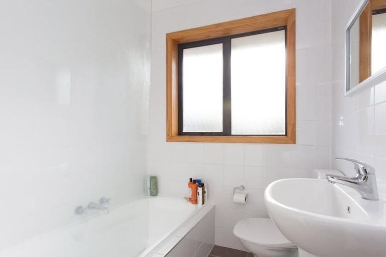 Photo of property in 170 Condell Avenue, Papanui, Christchurch, 8053