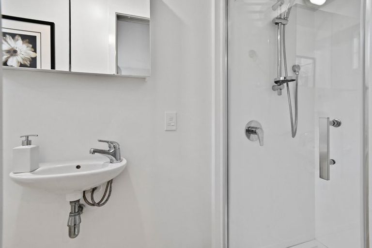 Photo of property in 5 Opito Way, East Tamaki, Auckland, 2013