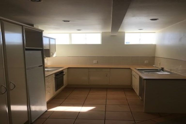 Photo of property in Lexington Apartments, 8/33 Hania Street, Mount Victoria, Wellington, 6011