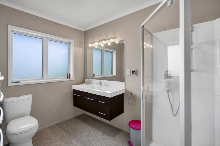 Photo of property in 1 Becklands Place, Inglewood, 4330