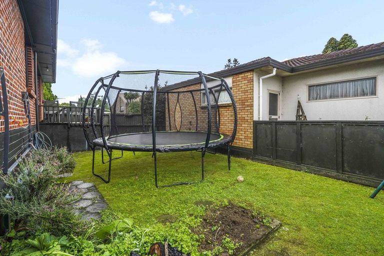 Photo of property in 19 Macdonald Road, Glenview, Hamilton, 3206