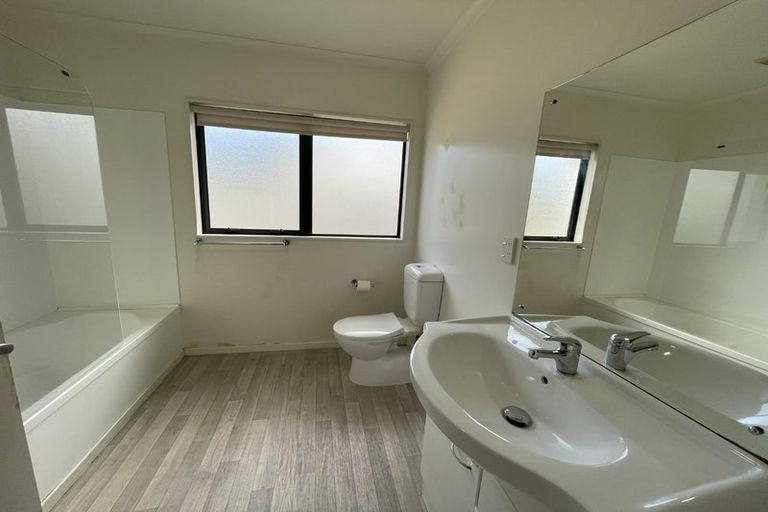 Photo of property in 12a Hiwi Crescent, Titahi Bay, Porirua, 5022