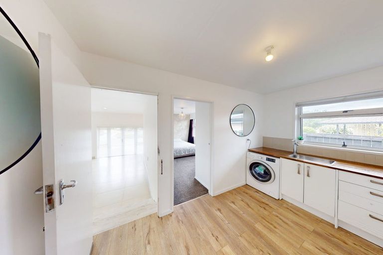 Photo of property in 21 Meadowbrook Drive, Cloverlea, Palmerston North, 4412