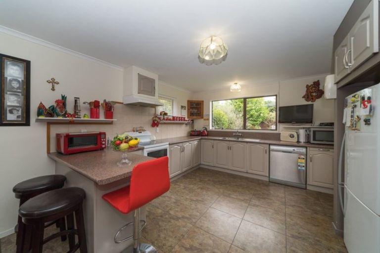 Photo of property in 10 Akaroa Avenue, Awapuni, Palmerston North, 4412
