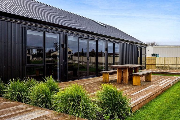 Photo of property in 51a Rata Street, Hawera, 4610