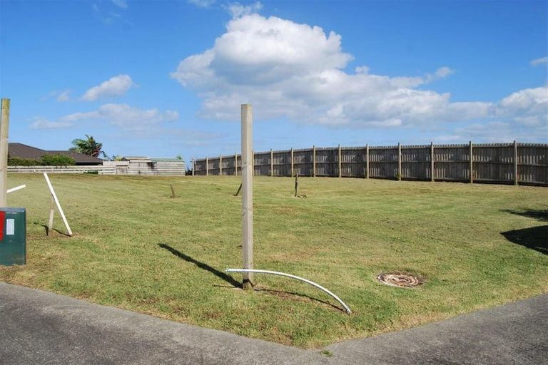 Photo of property in 11 Sea Dune Place, Ruakaka, 0116