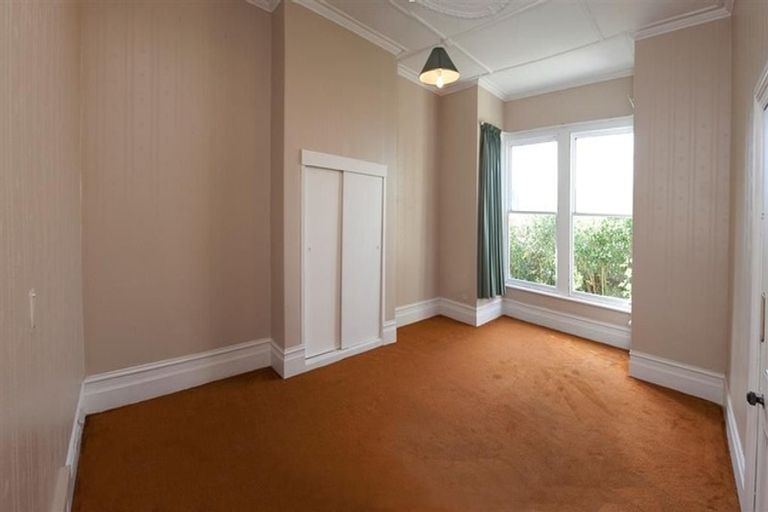 Photo of property in 1 Clifford Street, Dalmore, Dunedin, 9010