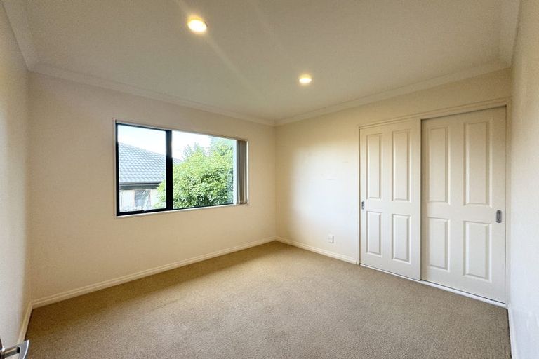 Photo of property in 4 Mackwell Road, Fairview Heights, Auckland, 0632