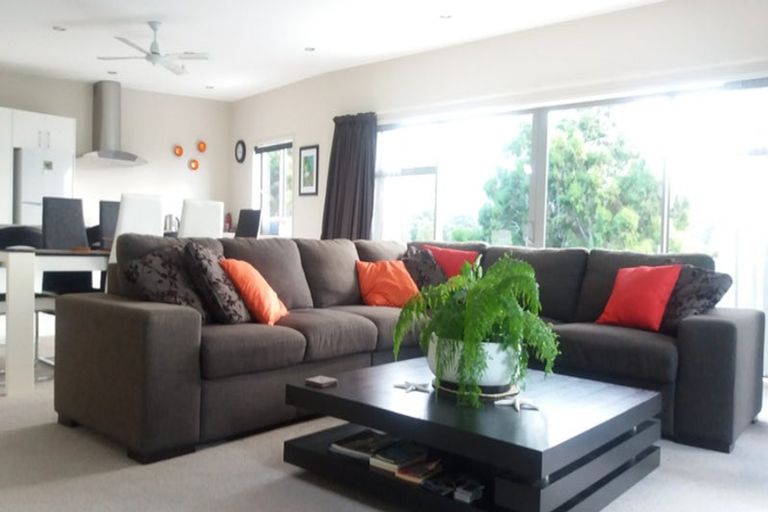 Photo of property in 2 Totara Heights Way, Paihia, 0200