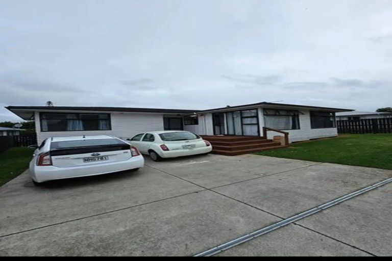 Photo of property in 18b Frank Hewitt Street, Pukekohe, 2120