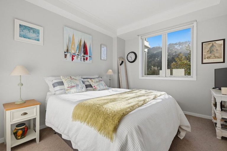 Photo of property in 122 Eaves Bush Parade, Orewa, 0931