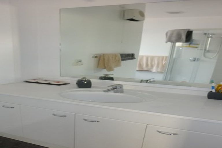 Photo of property in 76 Trafalgar Street, St Albans, Christchurch, 8014