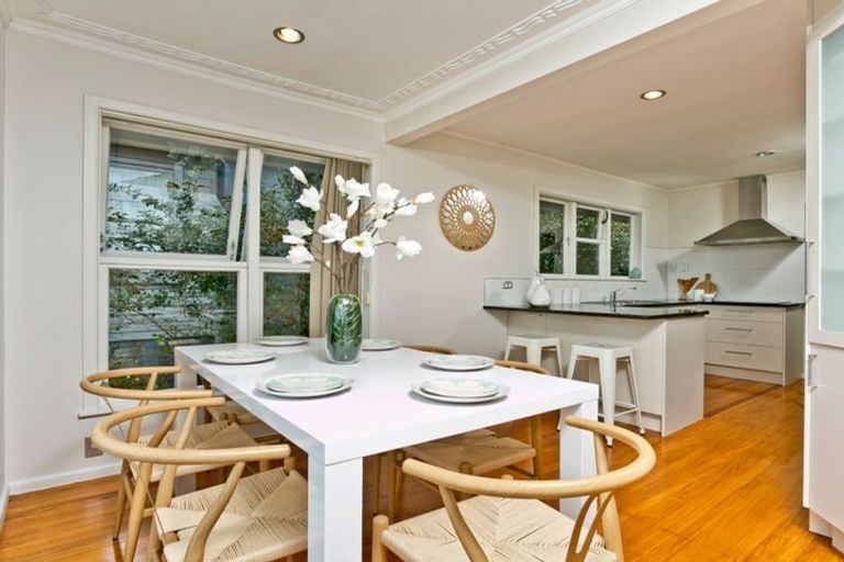 Photo of property in 8 Speedy Crescent, Hillcrest, Auckland, 0627