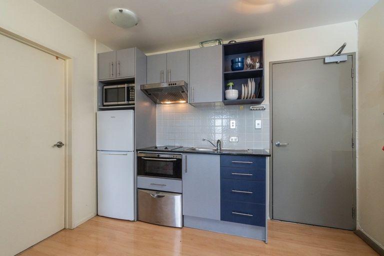 Photo of property in 6e/17 Crown Lynn Place, New Lynn, Auckland, 0600