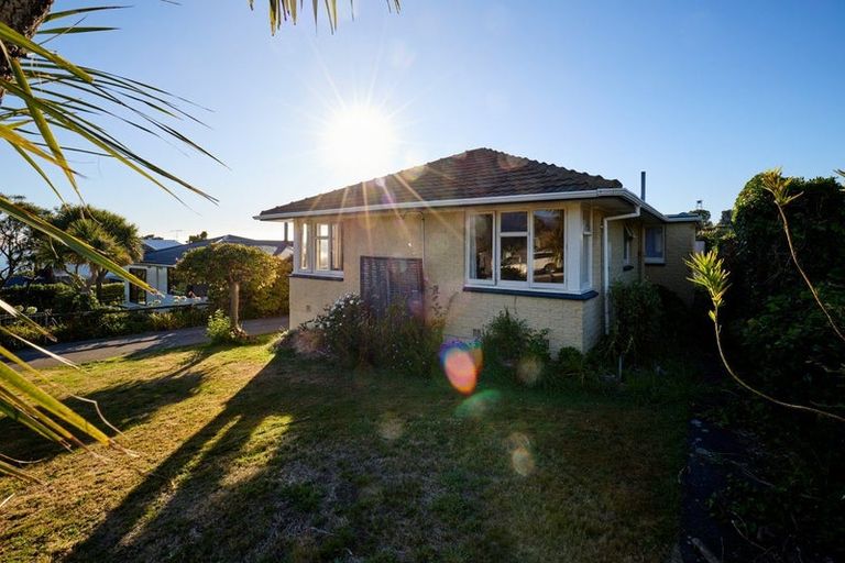 Photo of property in 19 Deal Street, Kaikoura, 7300