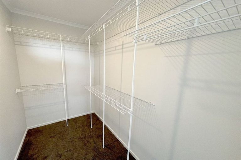 Photo of property in 35 Applegrove Crescent, Belfast, Christchurch, 8051