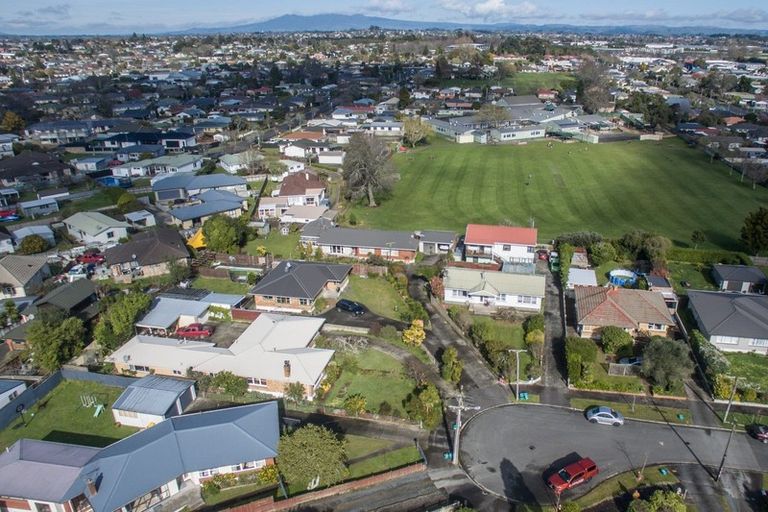 Photo of property in 18 Kingsley Street, St Andrews, Hamilton, 3200