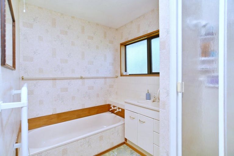 Photo of property in 2 Mayo Place, Belfast, Christchurch, 8051