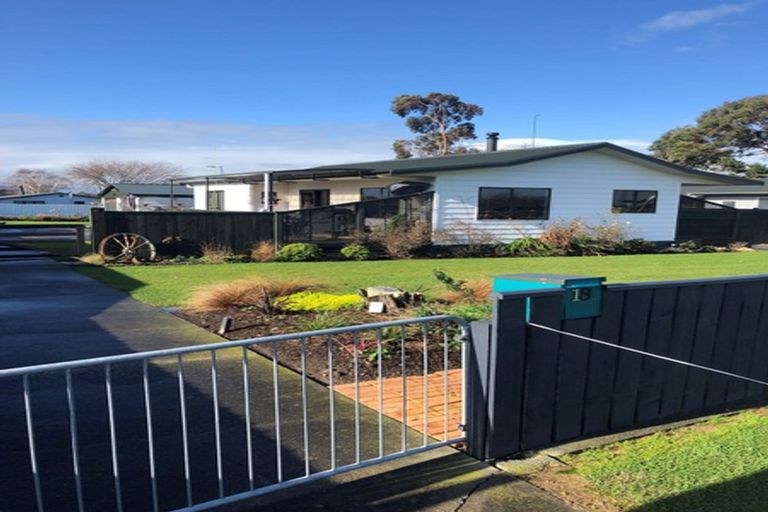 Photo of property in 18 Wye Street, Rongotea, 4476