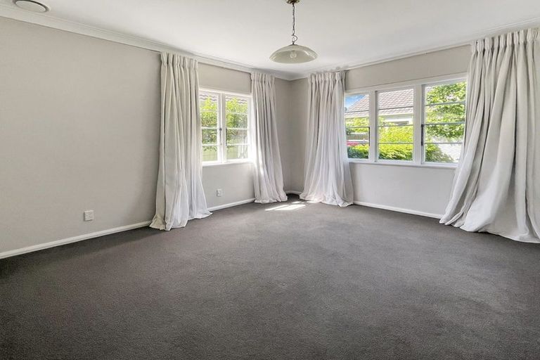 Photo of property in 236 Victoria Avenue, Hokowhitu, Palmerston North, 4410