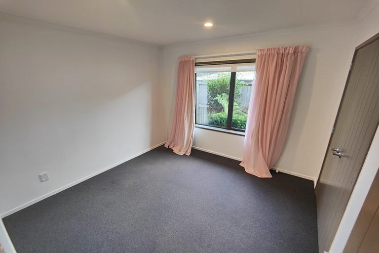 Photo of property in 16 Trauzer Place, Flagstaff, Hamilton, 3210