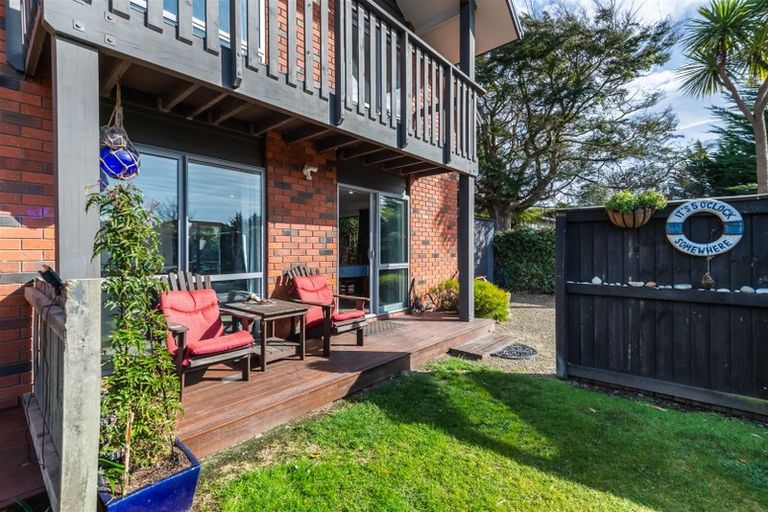 Photo of property in 121 Park Terrace, Waikuku Beach, 7473