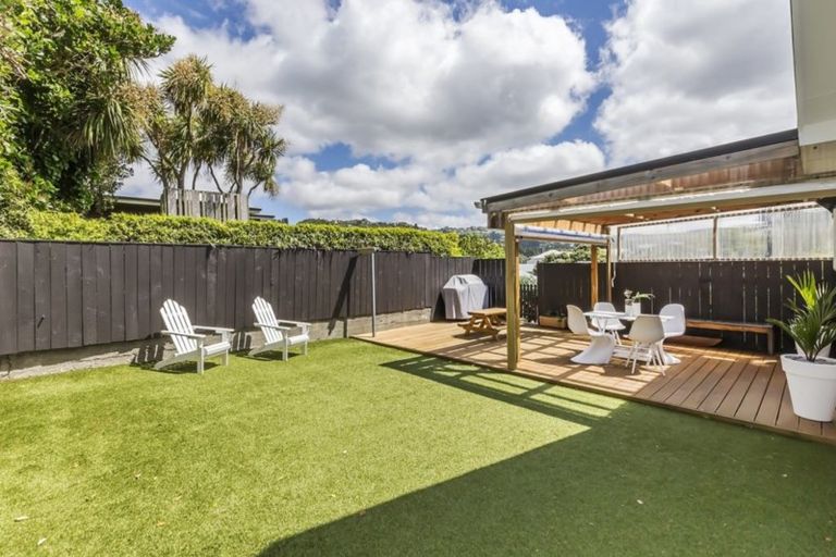 Photo of property in 20 Melbourne Road, Island Bay, Wellington, 6023