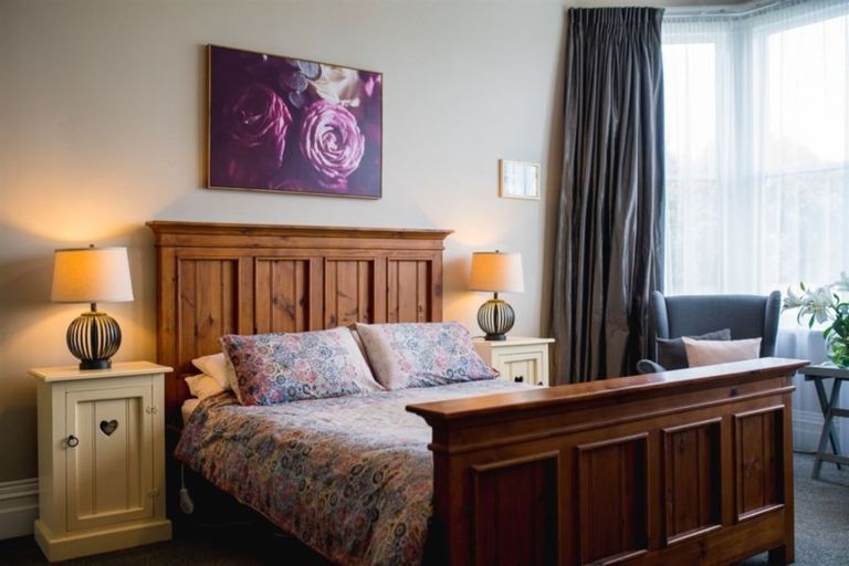 Photo of property in 44 Hargest Crescent, Saint Kilda, Dunedin, 9012