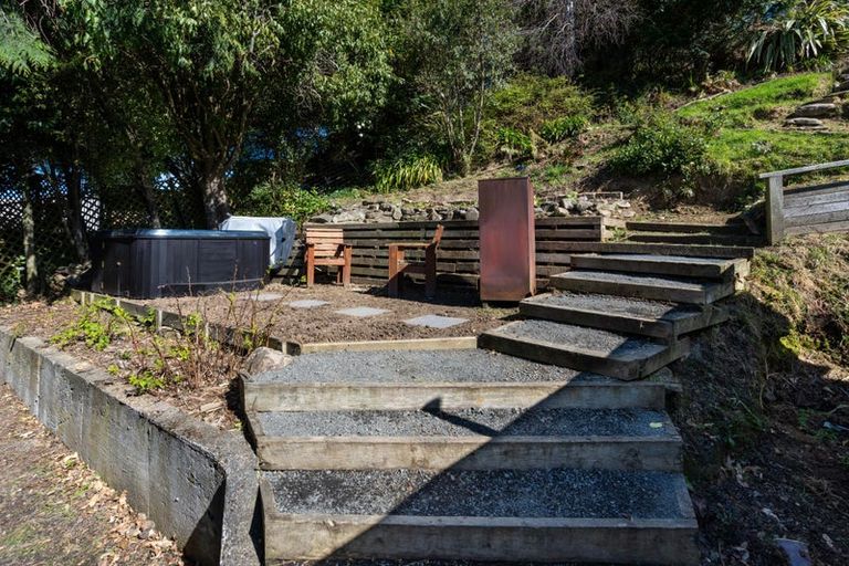 Photo of property in 396 Kaikorai Valley Road, Bradford, Dunedin, 9011