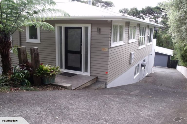 Photo of property in 97 Takahe Road, Titirangi, Auckland, 0604
