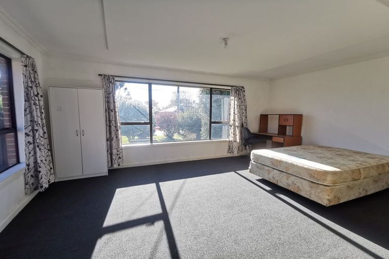 Photo of property in 64 Acacia Avenue, Upper Riccarton, Christchurch, 8041