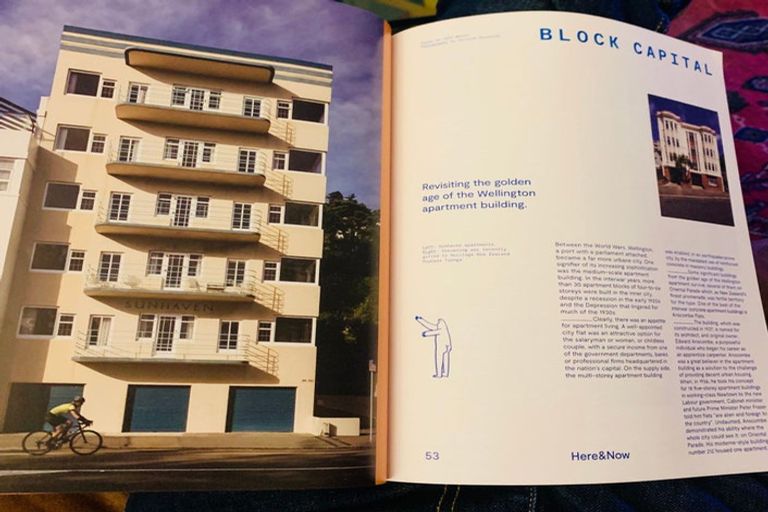 Photo of property in Sunhaven Flats, 262 Oriental Parade, Oriental Bay, Wellington, 6011