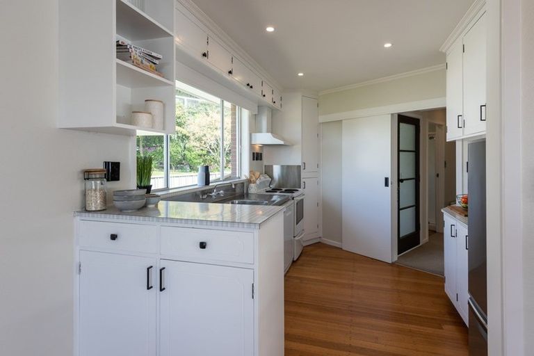 Photo of property in 77 Ironside Road, Johnsonville, Wellington, 6037