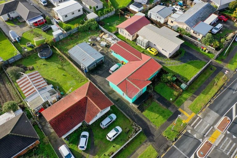 Photo of property in 74 Bader Drive, Mangere, Auckland, 2022