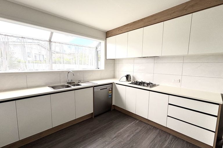 Photo of property in 11 Miro Street, New Lynn, Auckland, 0600