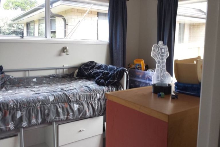 Photo of property in 19 Gaylands Place, Opaheke, Papakura, 2113