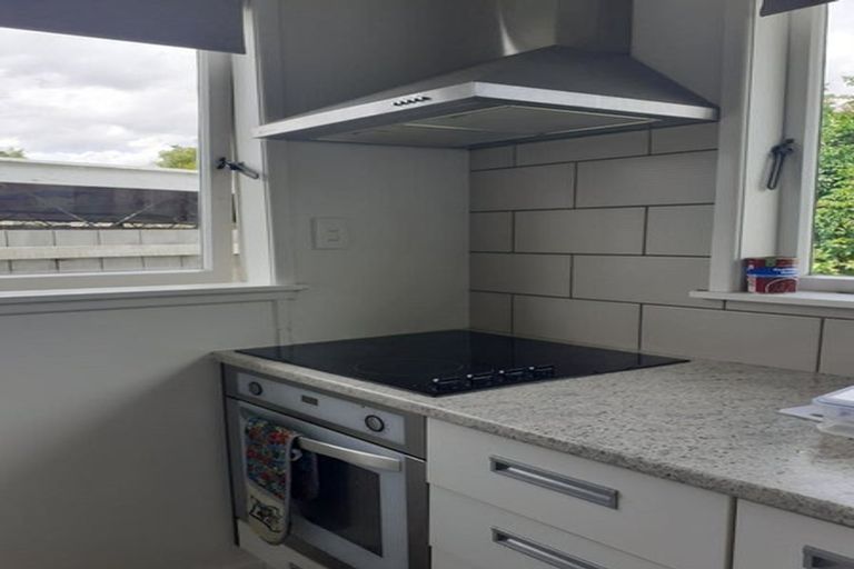 Photo of property in 4 Erin Street, Hokowhitu, Palmerston North, 4410