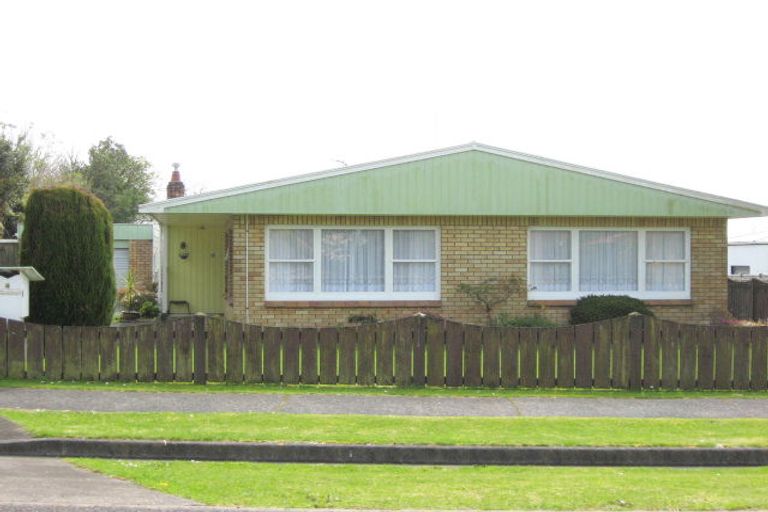 Photo of property in 4 Tawa Street, Inglewood, 4330