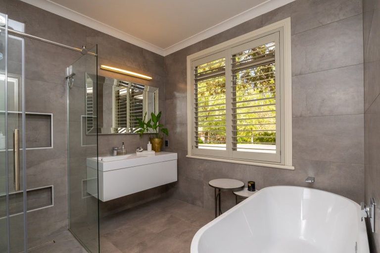 Photo of property in 274 Polson Hill Drive, Aokautere, Palmerston North, 4471